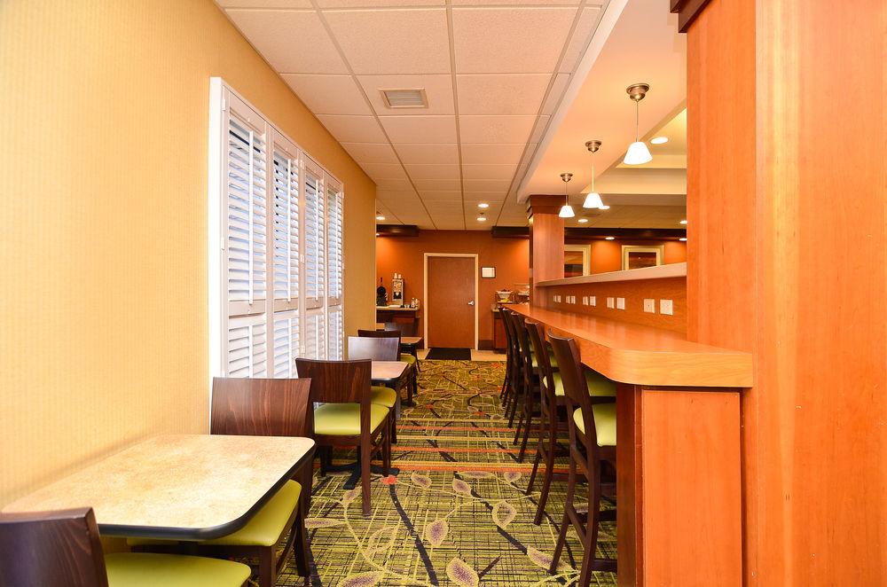Fairfield Inn & Suites Чероки Екстериор снимка