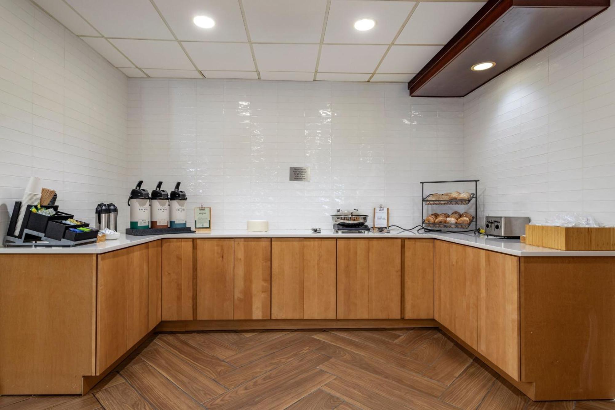 Fairfield Inn & Suites Чероки Екстериор снимка