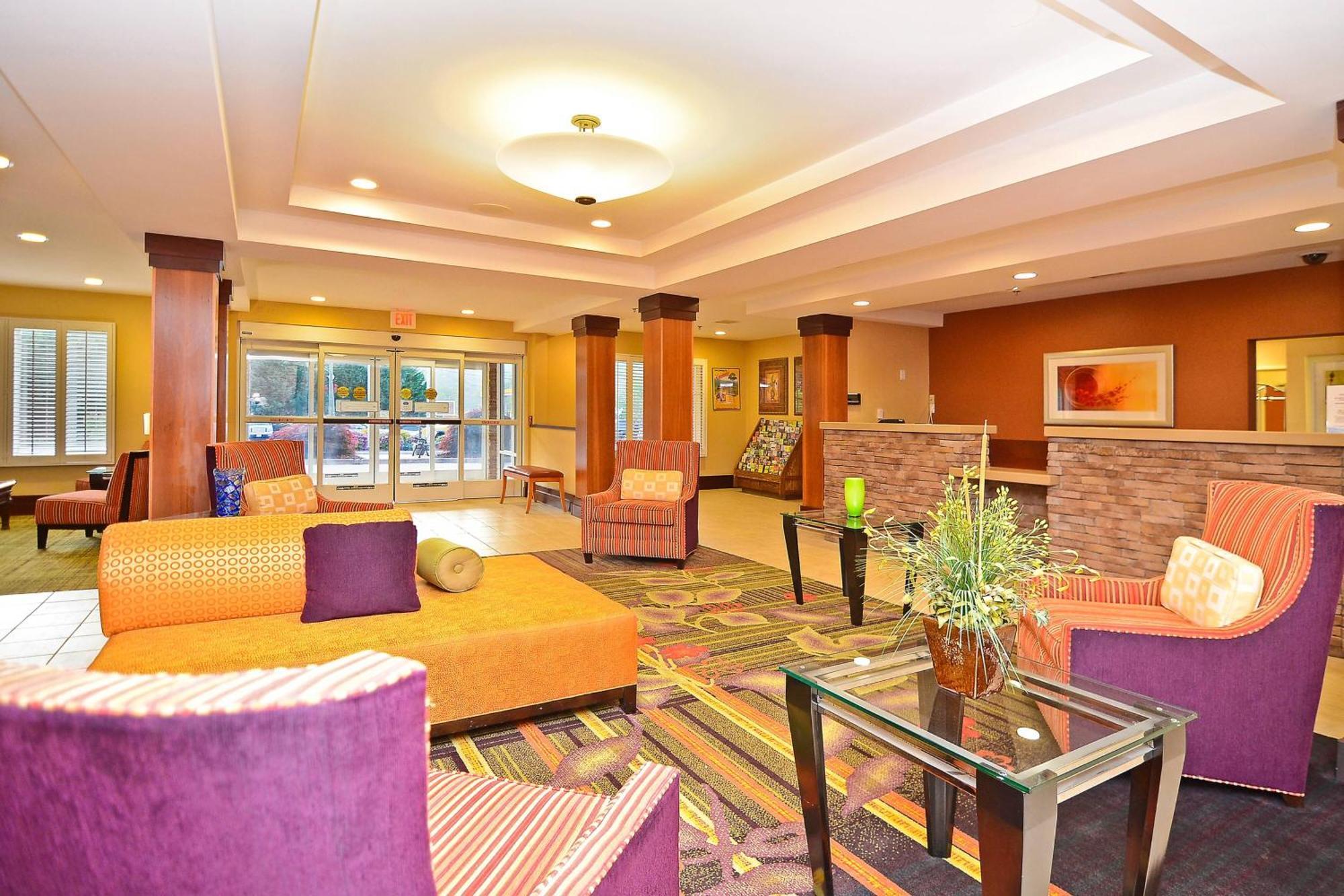 Fairfield Inn & Suites Чероки Екстериор снимка